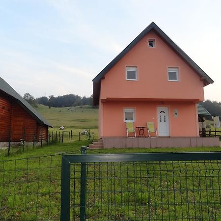 Guest House Happy Žabljak Exteriör bild